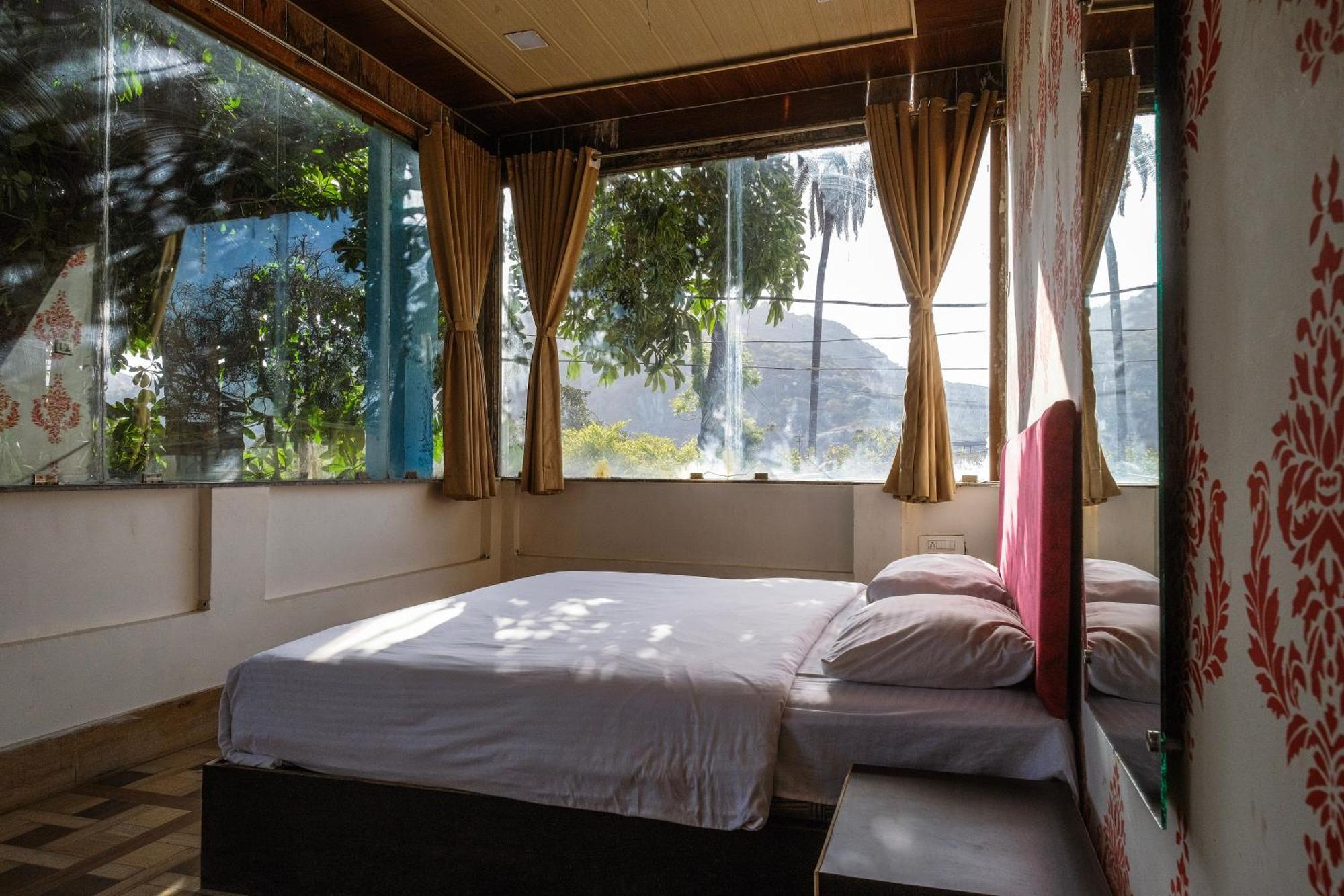 Rudraksha Inn Mount Abu Exterior foto
